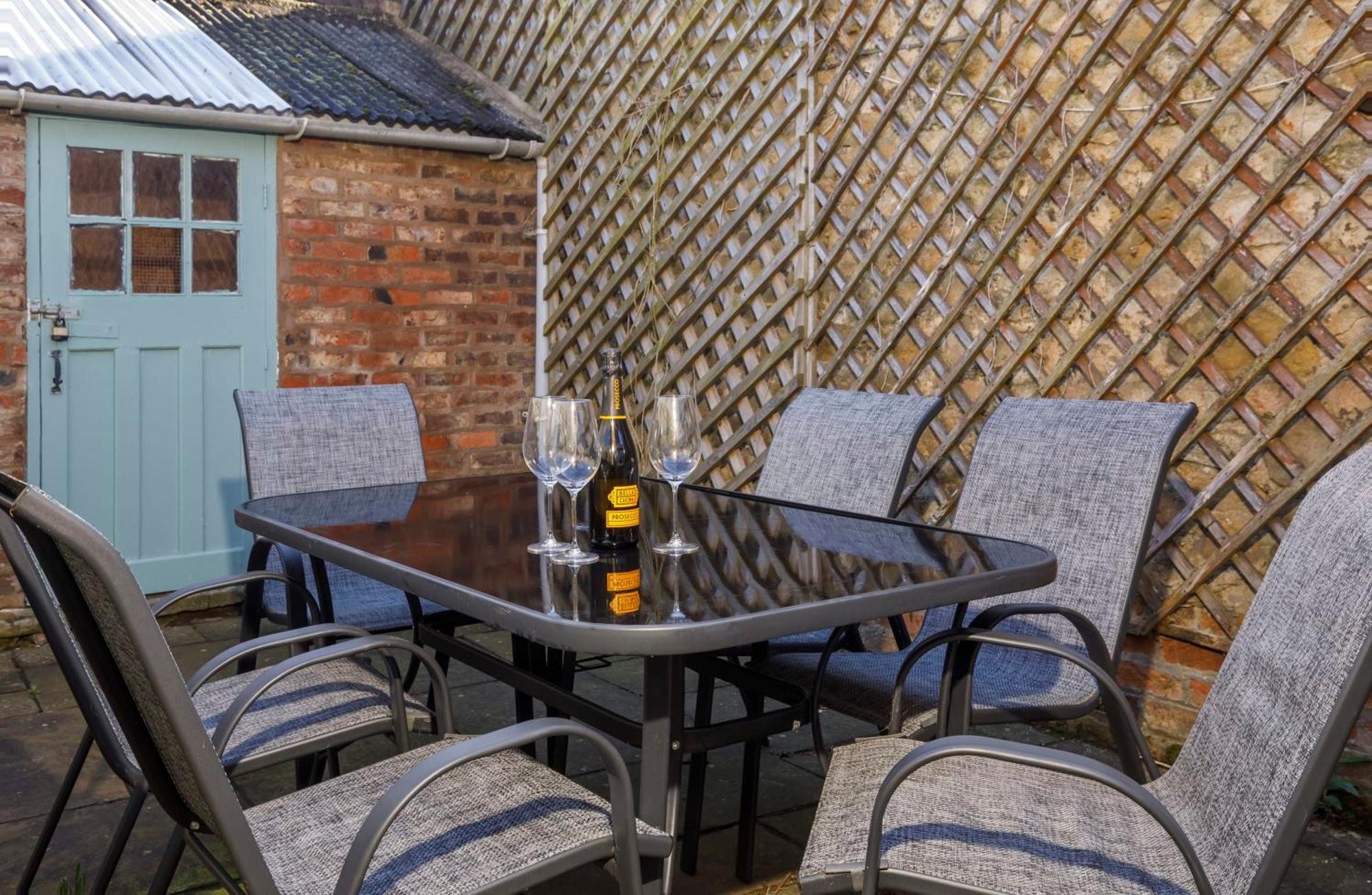 2 Bed, Pet Friendly Sleeps 6 In Norton Villa Norton  ภายนอก รูปภาพ
